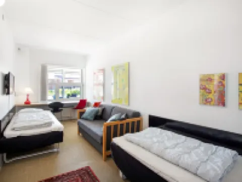 "Milly" - 100m from the Sea