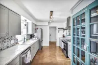 湖邊天堂，帶火坑