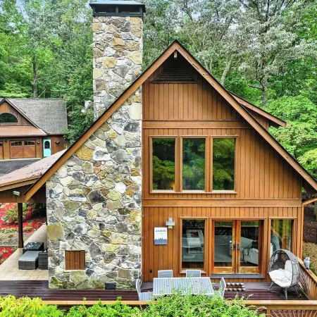 Rest & Relaxation in Remote Cabin on 10 Acres