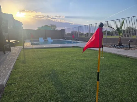 4Br Golf Course Retreat with New Heated Pool, Located on the Duke!