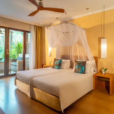 Sunsea Resort Hotel berhampiran Pantai Đồi Dương