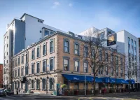 DoubleTree by Hilton Belfast City Ten Square Hotels in Belfast