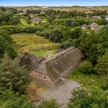 "Hedi" - 900m from the Sea