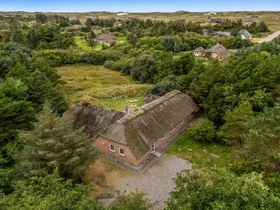 "Hedi" - 900m from the Sea Husby Kirke附近的飯店