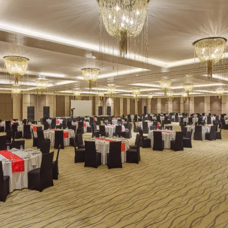 Summit Hotel Tacloban Отели рядом с достопримечательностью «Робинсонс Таклобан»