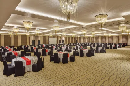 Summit Hotel Tacloban Отели рядом с Аэропорт Д. З. Ромуальдес