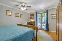 Coastal Charm: Ocean Views, Hot Tub, Fire Pit Near Tide Pools, Surfing, & SFO Hotels in Moss Beach