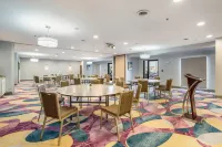 The Leo Collection Detroit, Ascend Hotel Collection Hotels in Allen Park