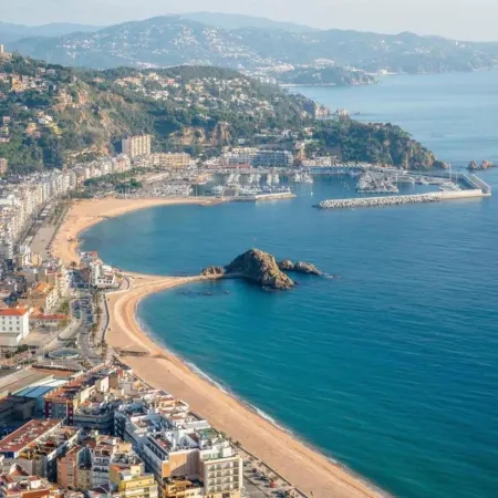 Villa in Blanes with Pool & Sea Views