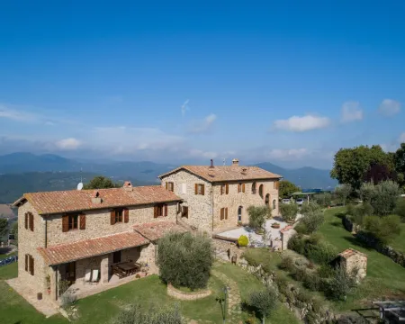 Villa in Umbria with Saltwater Pool Hotels in Umbertide
