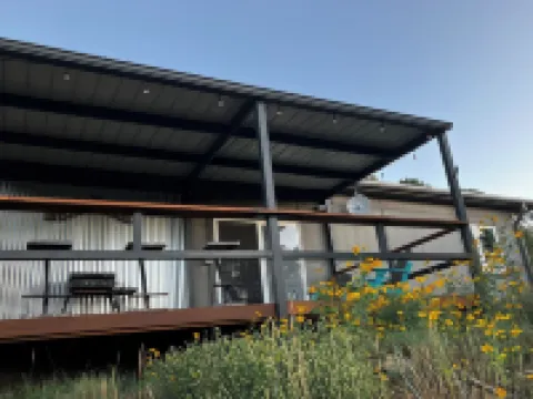 Cozy Tiny House Escape with Jaw Dropping Mountain and Lake View Perfect for Two!