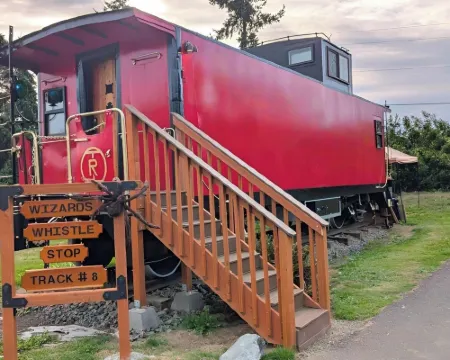 Olympic Railway Inn Hotels in Sequim