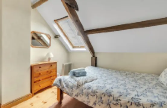 BUTTERCUP COTTAGE  in beautiful Devon countryside.