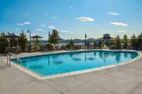 Hotel Canandaigua, Tapestry Collection by Hilton - Pool