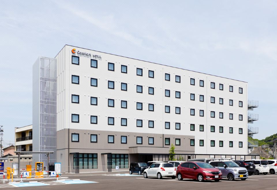 컴포트 호텔 키이 타나베 외관