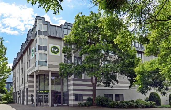 克雷菲爾德-南德 B&B 酒店