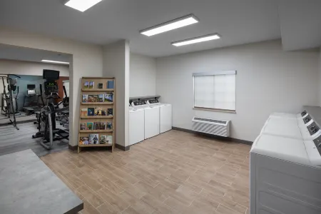 Candlewood Suites ST. Robert by IHG