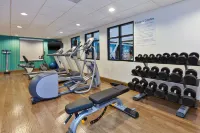 Holiday Inn Express & Suites WARMINSTER - HORSHAM by IHG - Gym