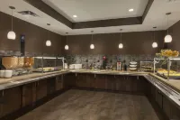 Embassy Suites by Hilton St. Louis Downtown - servizio colazione