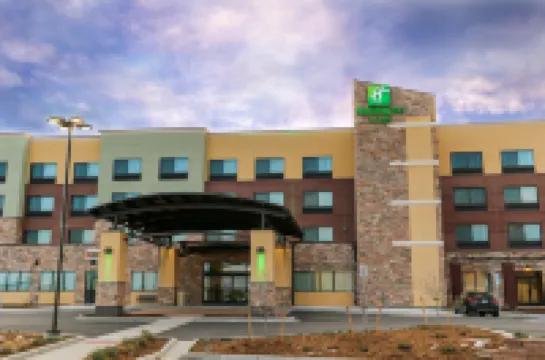 Holiday Inn & Suites DENVER TECH CENTER-CENTENNIAL by IHG
