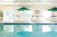 Country Inn & Suites by Radisson, Rocky Mount, NC - Uima-altaat