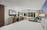 Paradise Point Resort & Spa