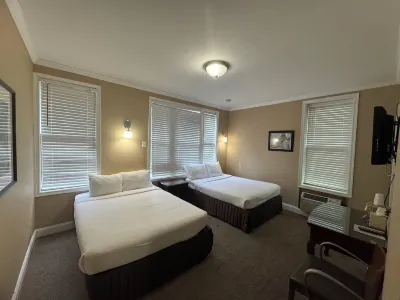 District Hotel Hotel in zona House of the Temple