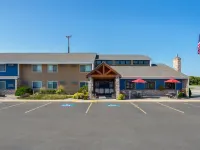 AmericInn by Wyndham Roseau Hotels in Roseau