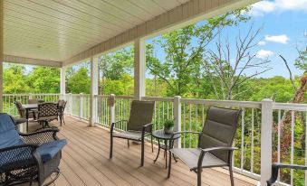 Villa at the Hills - A Grand Branson Vacation! 4 Bdr Golf Resort Villa