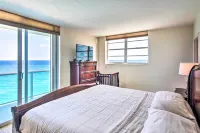 Beachfront Condo w/ Pool Access in Hollywood! - Homestays