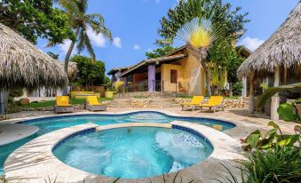 Mexican Style Villa with Private Pool, Free Utilities