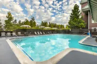 Hilton Vacation Club Lake Tahoe Resort South - Beach