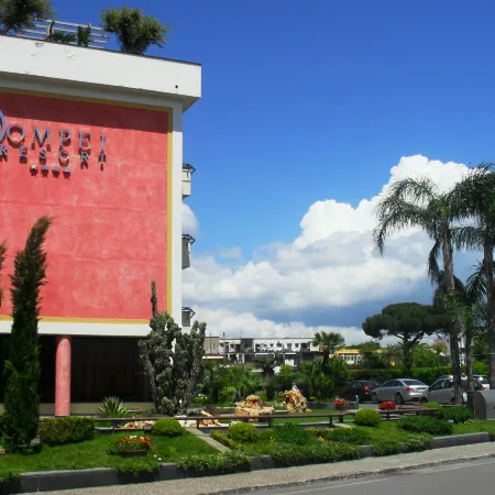 Abalon Pompei Resort