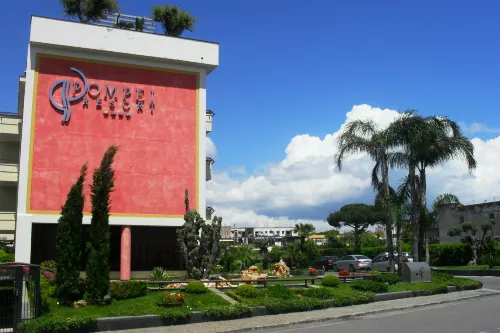 Abalon Pompei Resort