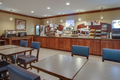 レストラン ホリデイ・イン エクスプレス ワシントンDC イースト - アンドリューズ AFBの写真