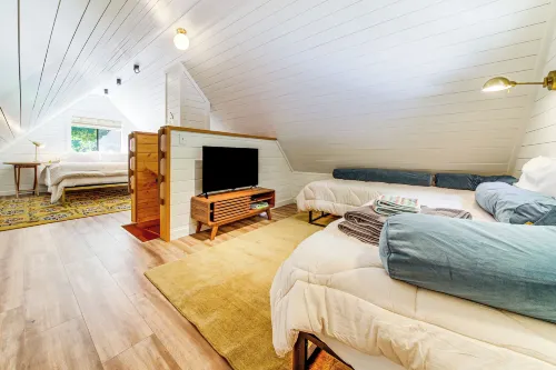 Walk to Skykomish River: Wooded Escape w/ Fire Pit - Homestays