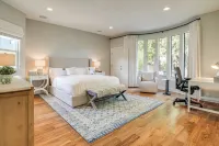 Steps to Ocean: Luxe Family Home in Half Moon Bay! - balcony