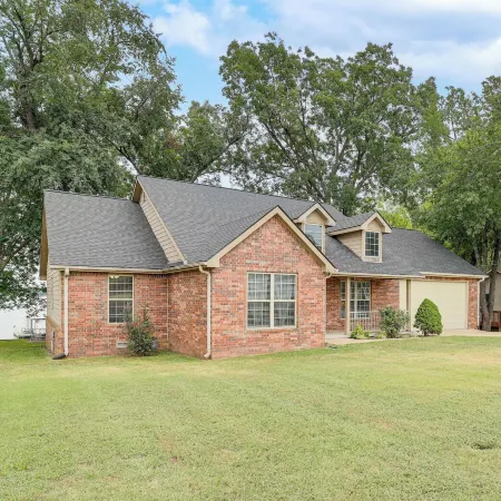 Bring Your Boat! Lakefront Home w/ Dock in Grove