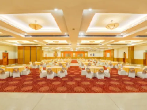 Lemon Tree Hotel, East Delhi Mall, Kaushambi Hotels in Ghaziabad