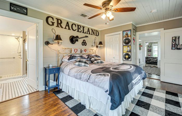 Retro Retreat in Llano w/ Screened Porch!