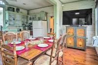 Vintage Louisiana Vacation Rental Home - Park Yeri