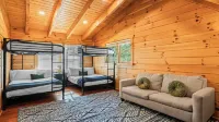 Forest Views, Hot Tub & Fireplace Minutes From Breckenridge Shangri-la Cabin by Avantstay - Country Houses