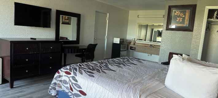 Riverview Inn Hotels in Lee County