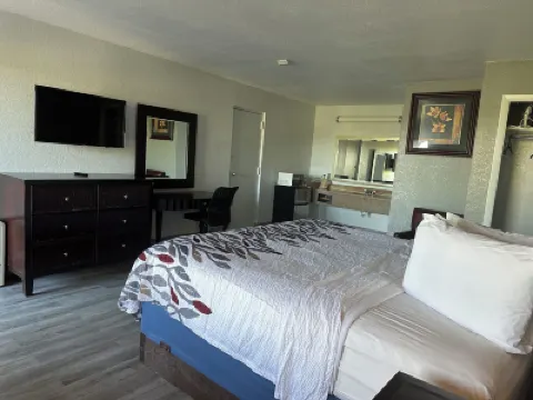 Riverview Inn Hotels near Caloosahatchee Creeks Preserve West