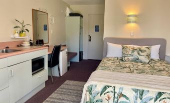Heritage Park Lodge