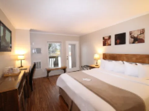 LakeFront Lodge Hotels in Garrett County