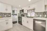 Pet Friendly Family Home: 1 Mi to Otsego Lake