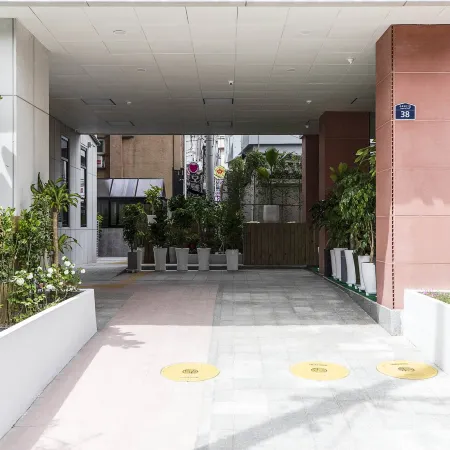 M&LUCKY HOTEL Отели рядом с достопримечательностью «Станция метро Jongno-3ga»