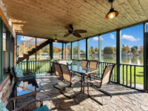 Lakefront Lodge w/ Indoor Hot Tub - Sleeps 19