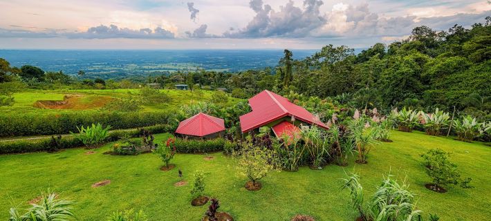 Cabañas Caeli Rainforest Glass Cabin la Perezosa la Fortuna Hotels in San Ramon